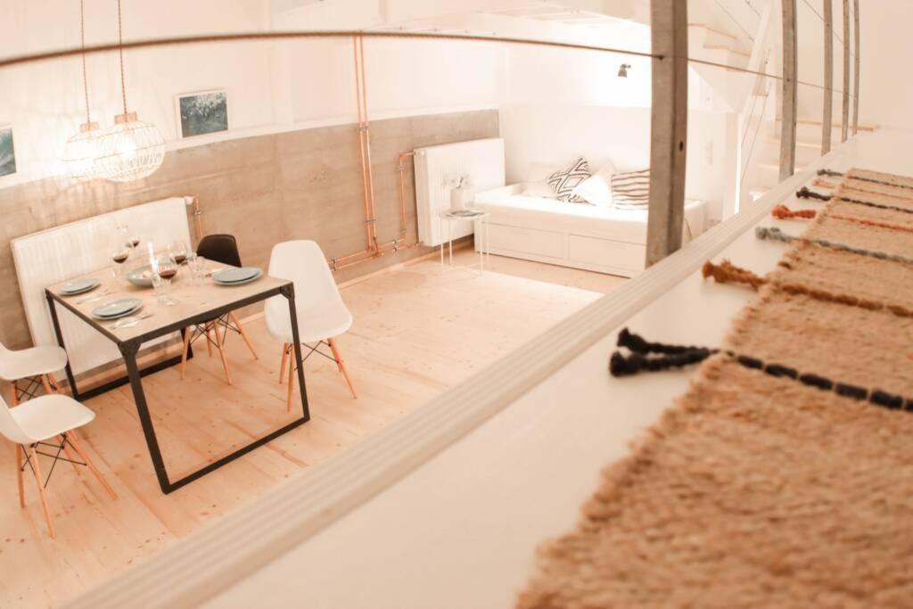 Pool-Loft: Wandern, Erholen & Sauna Siebengebirge Erpel ภายนอก รูปภาพ