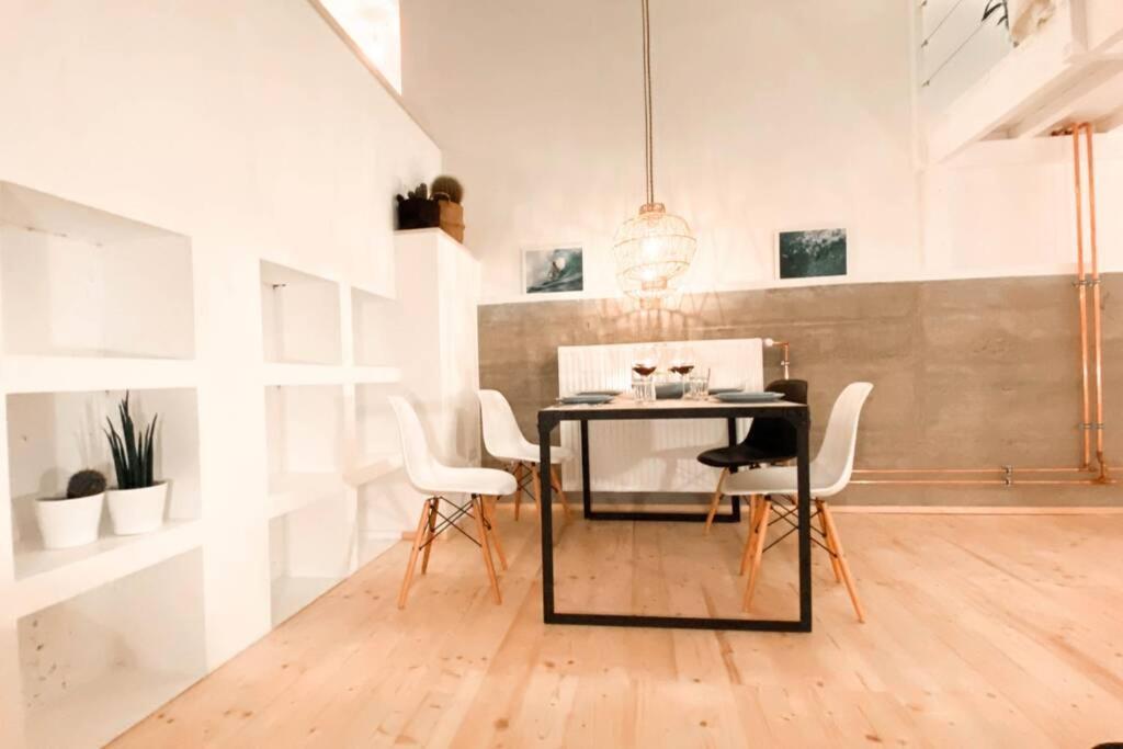 Pool-Loft: Wandern, Erholen & Sauna Siebengebirge Erpel ภายนอก รูปภาพ